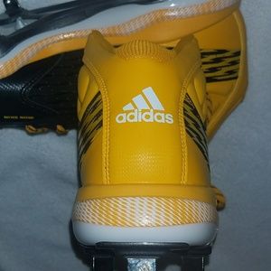 Adidas  baseball   cleats